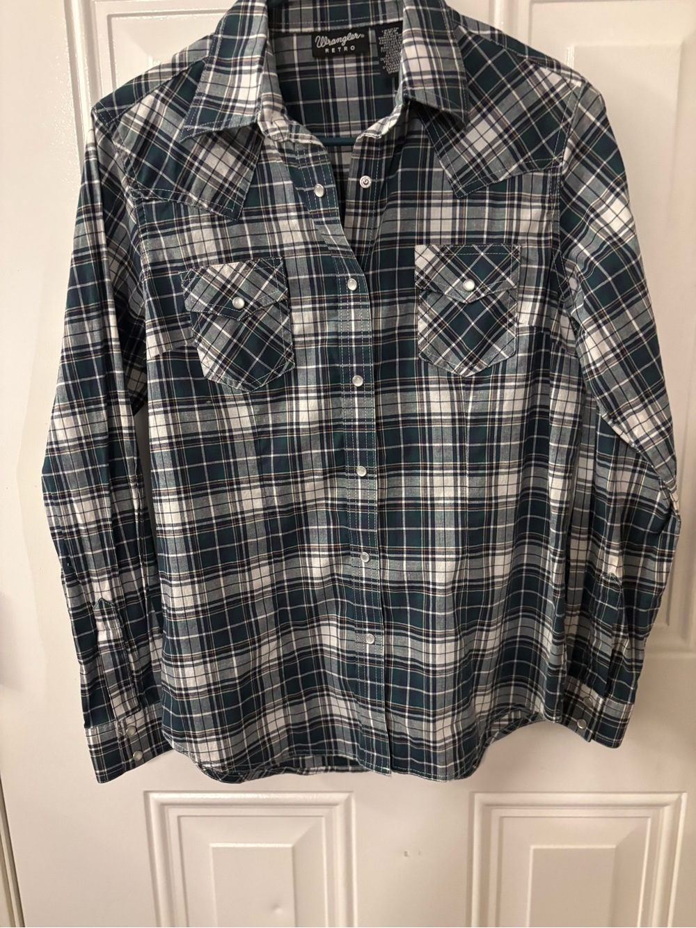 Wrangler Plaid Button-Down Shirt in Green and White
